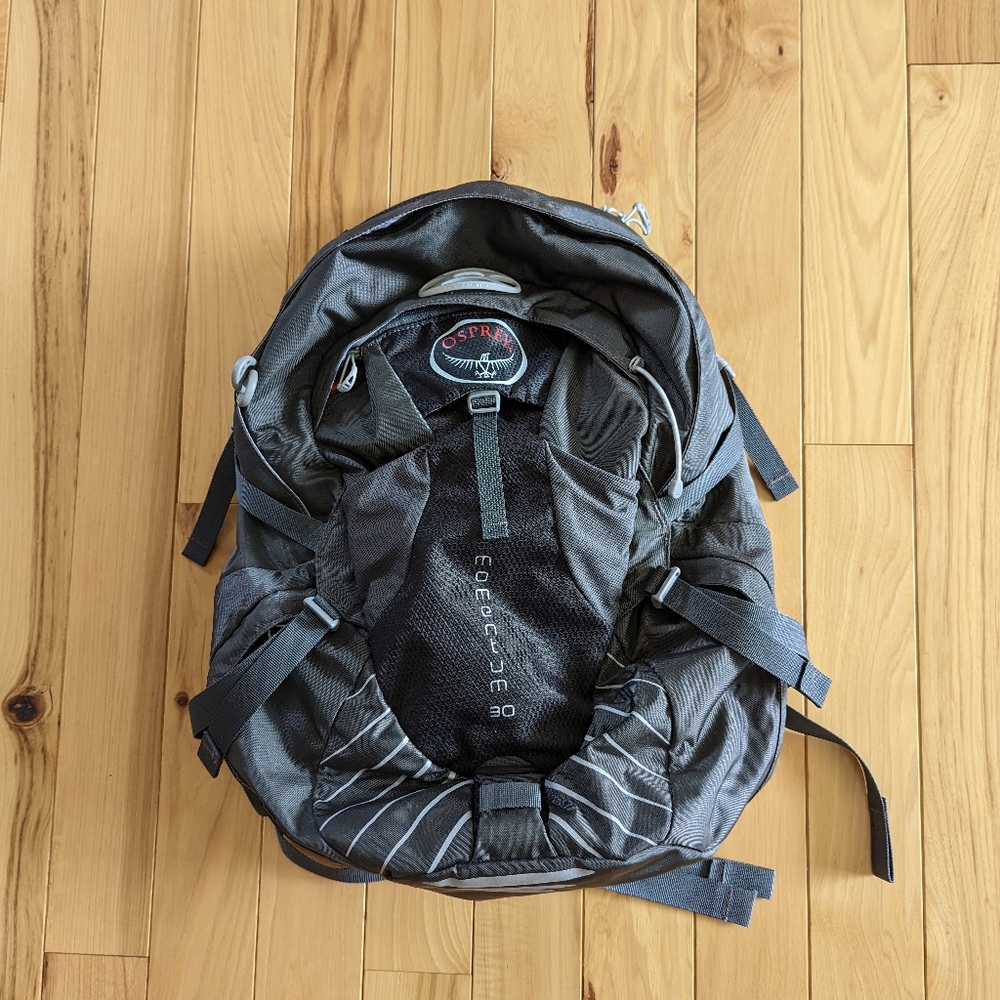 Osprey Momentum 30 backpack